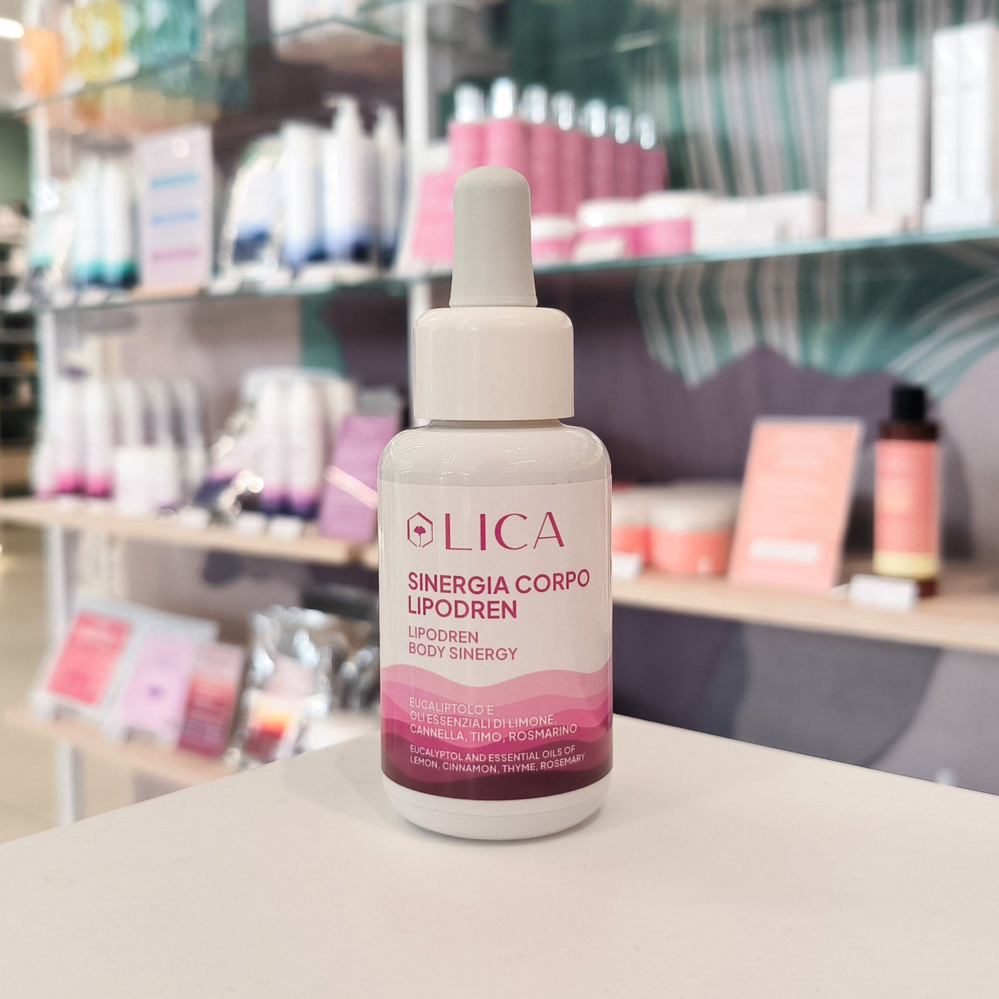 SINERGIA CORPO LIPODREN Eucaliptolo e Oli Essenziali